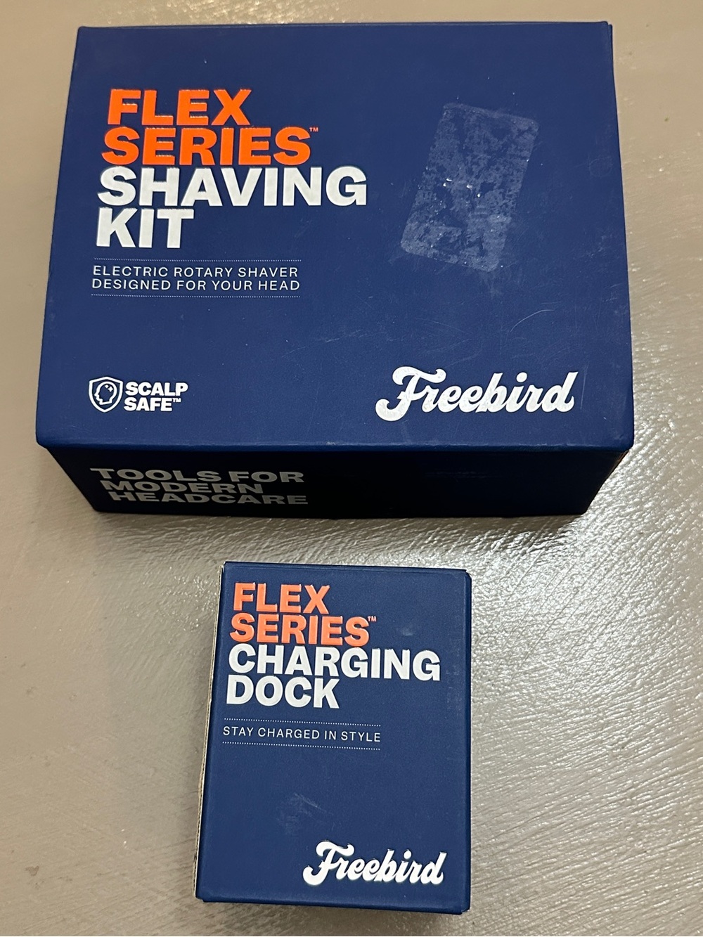 Freebird FlexSeries Electric Head Shaver Kit + Charging Dock - Open Box New